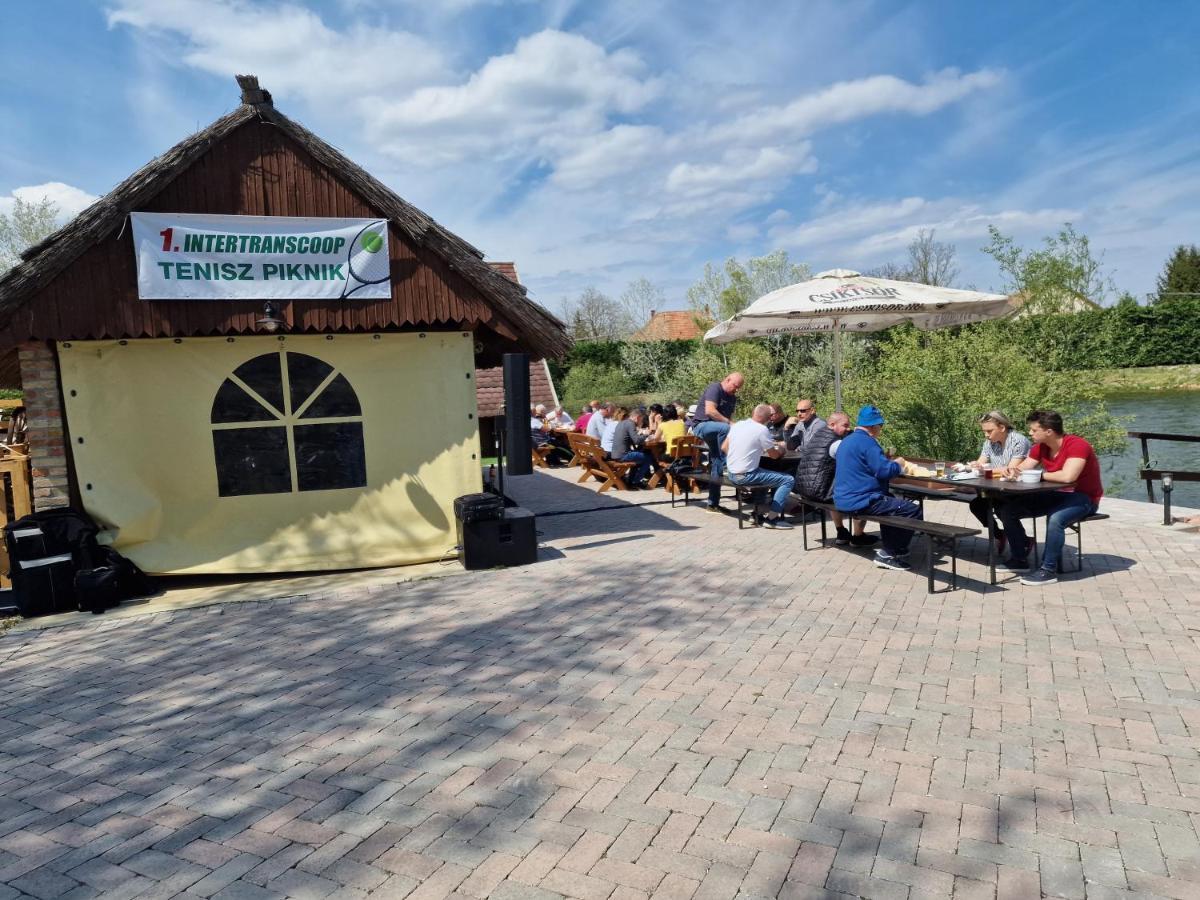 Intertranscoop Lake House Vámosszabadi Εξωτερικό φωτογραφία